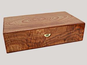 <span><b>Pepper Wood Burl Bullseye Sapele</b></span><br> Solid Wood 75-100 Cigar Humidor