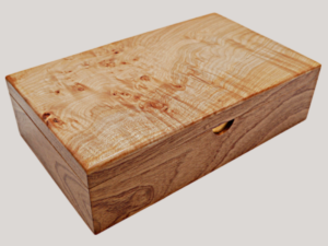 <span><b>Mahogany </b></span><br>Maple Burl 75+ Cigar Humidor